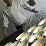 Cocinero con experiencia brinda servicio de enseñanza sobre cocina